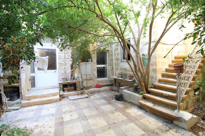 Image No.2-2 Bed Property for sale