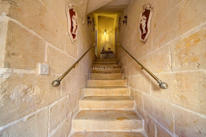 Image No.13-Propriété de 4 chambres à vendre à Qormi