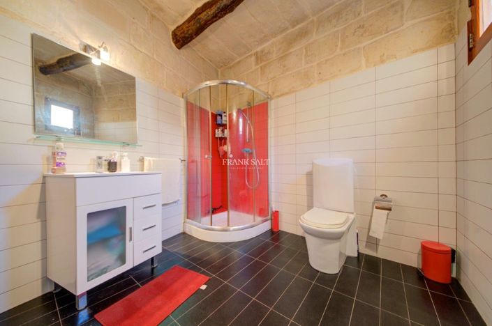 Image No.14-Propriété de 4 chambres à vendre à Qormi