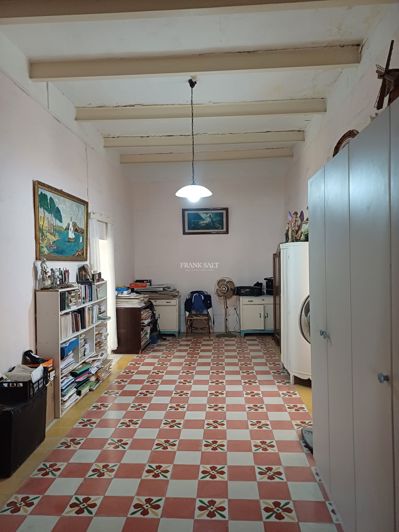 Image No.4-Propriété de 4 chambres à vendre à Zurrieq