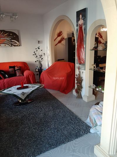 Image No.7-3 Bed Property for sale