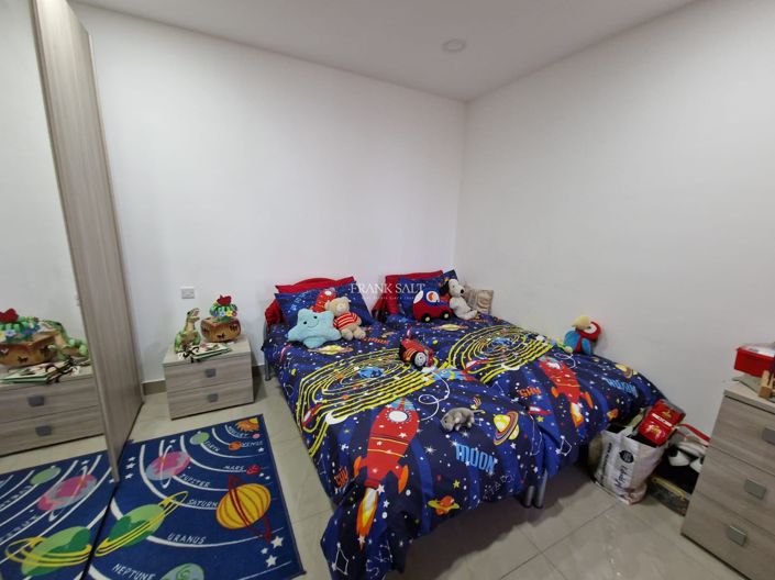 Image No.10-Propriété de 4 chambres à vendre à Luqa