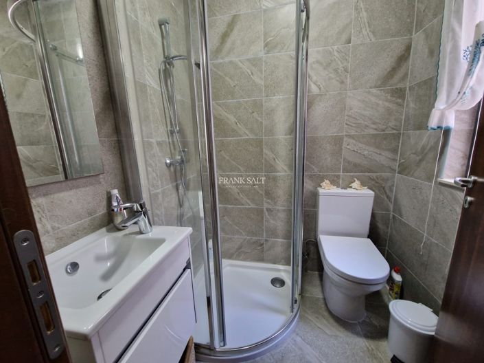 Image No.14-Propriété de 4 chambres à vendre à Luqa