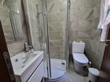 39cb1df5-7c44-45ac-9748-766ae24328d3