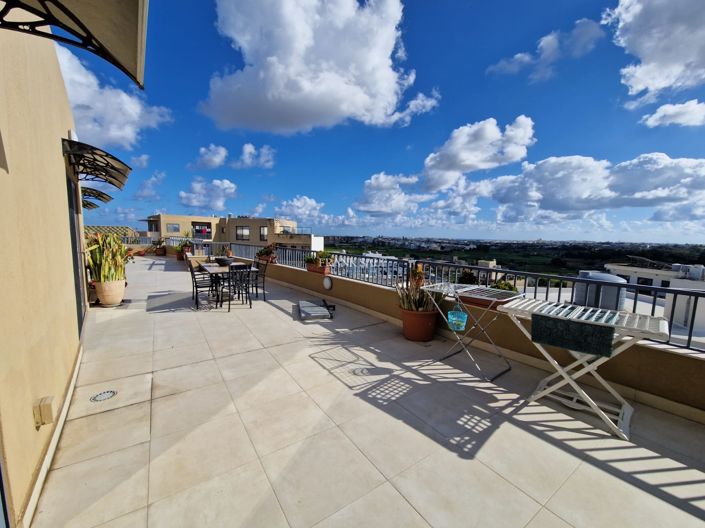 Image No.19-4 Bed Property for sale