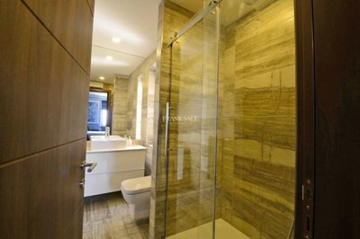 6d4cf96d-a69e-41f6-8d91-9e701c2d577d