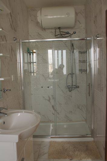 Image No.7-3 Bed Property for sale