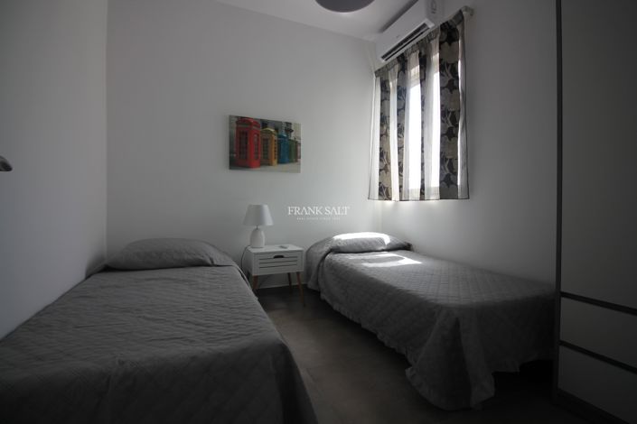 Image No.13-2 Bed Property for sale