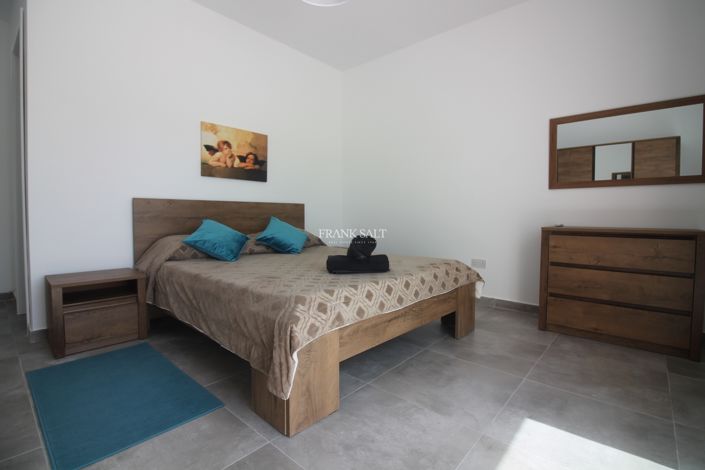 Image No.16-2 Bed Property for sale