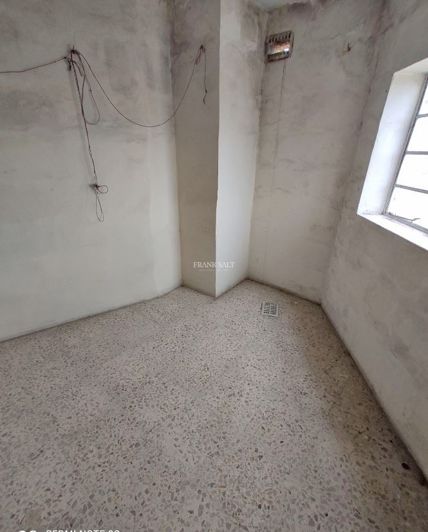 Image No.16-Propriété de 5 chambres à vendre à Qormi