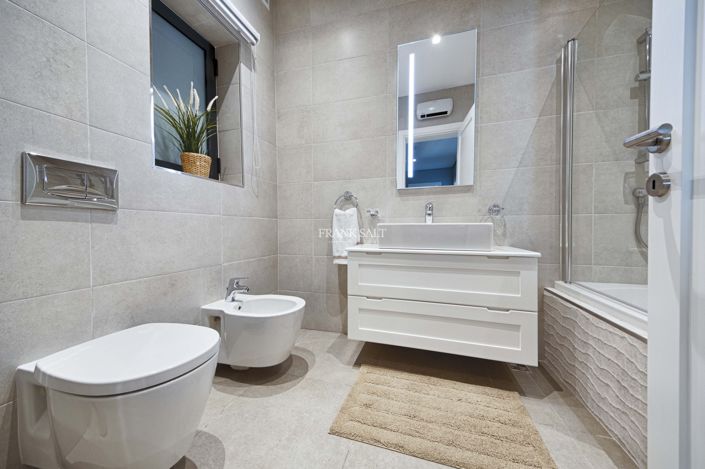 Image No.12-Propriété de 3 chambres à vendre à Malta