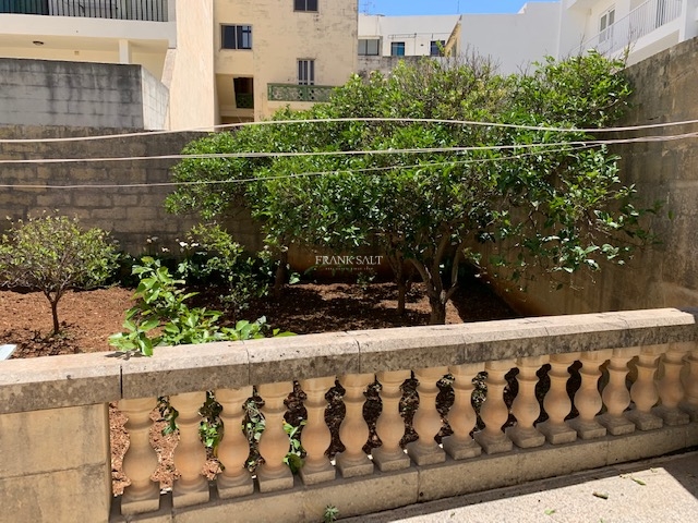 Image No.5-Propriété de 4 chambres à vendre à Mosta