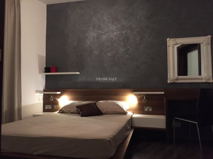 Image No.9-2 Bed Property for sale