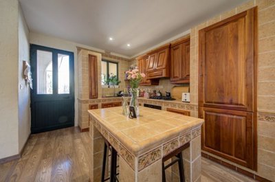 0f20d88b-a364-4954-b924-82aa09820751