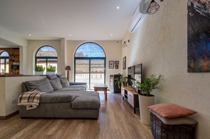 Image No.2-3 Bed Property for sale