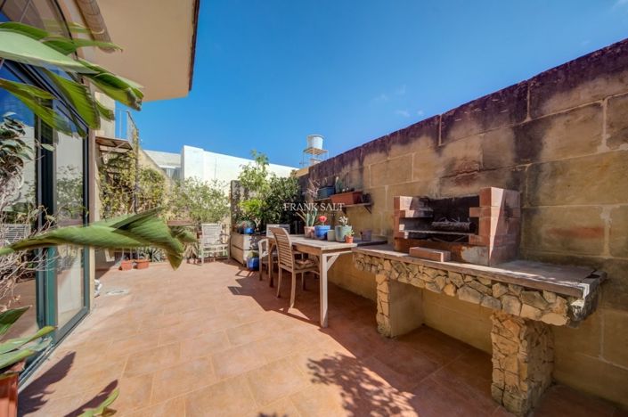 Image No.21-3 Bed Property for sale