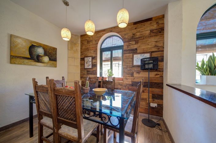 Image No.8-3 Bed Property for sale