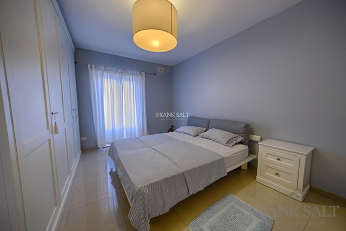 Image No.16-3 Bed Property for sale