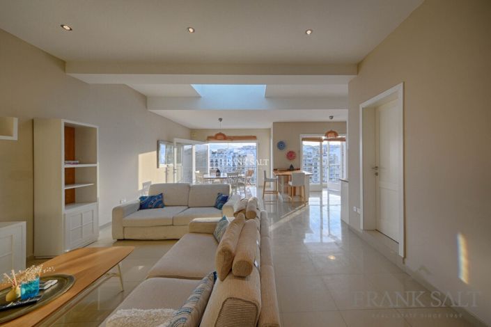 Image No.5-3 Bed Property for sale