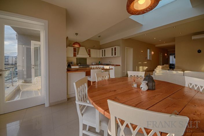 Image No.7-3 Bed Property for sale