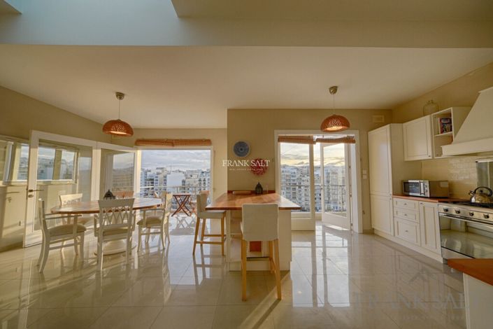 Image No.9-3 Bed Property for sale