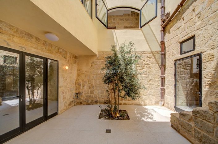 Image No.2-3 Bed Property for sale