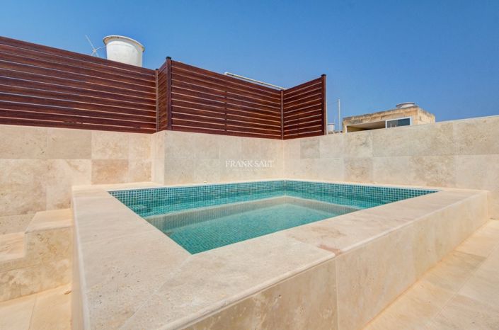 Image No.22-3 Bed Property for sale