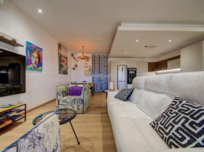 Image No.7-1 Bed Property for sale