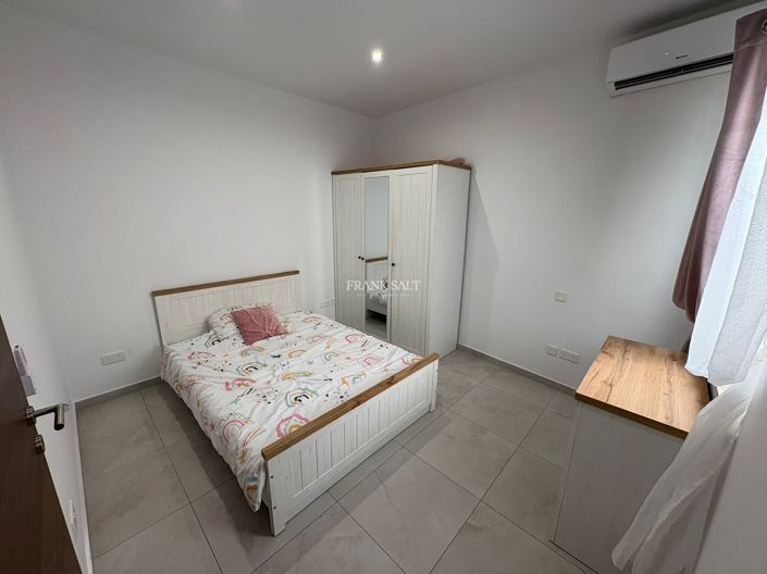 Image No.6-3 Bed Property for sale