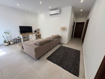 30ccaf00-0ad6-45cf-ab03-2d3ed3eaa5f2