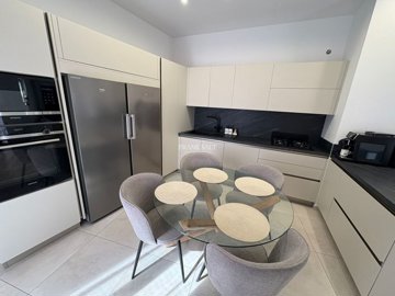 0565248a-6fb9-4a64-86ab-3eb53a214f2c