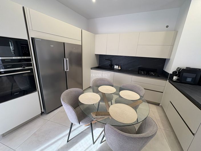 Image No.3-3 Bed Property for sale
