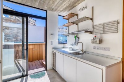 00b12df5-91d2-4079-945d-4d4ef2751962