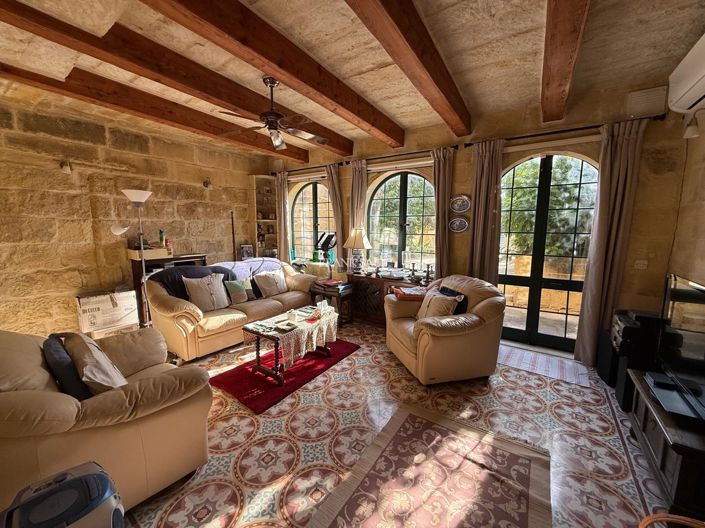 Image No.2-3 Bed Property for sale