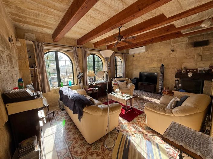 Image No.22-3 Bed Property for sale