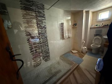 9951c3d3-6f8f-4c83-a1d9-dd0177ea640e