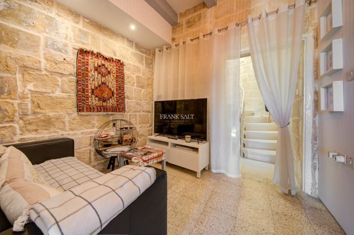 Image No.18-2 Bed Property for sale