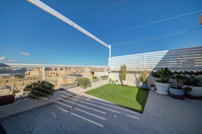 Image No.3-2 Bed Property for sale