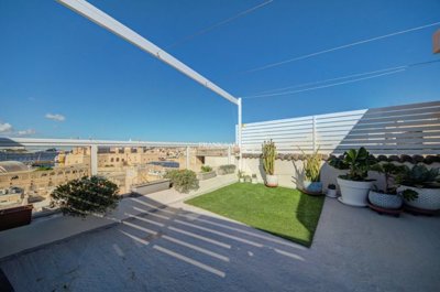 cabdbd18-b642-4e7e-a8c0-8e337d4bfcb3