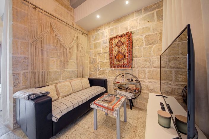 Image No.21-2 Bed Property for sale