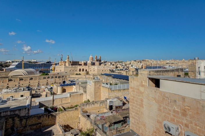 Image No.26-2 Bed Property for sale