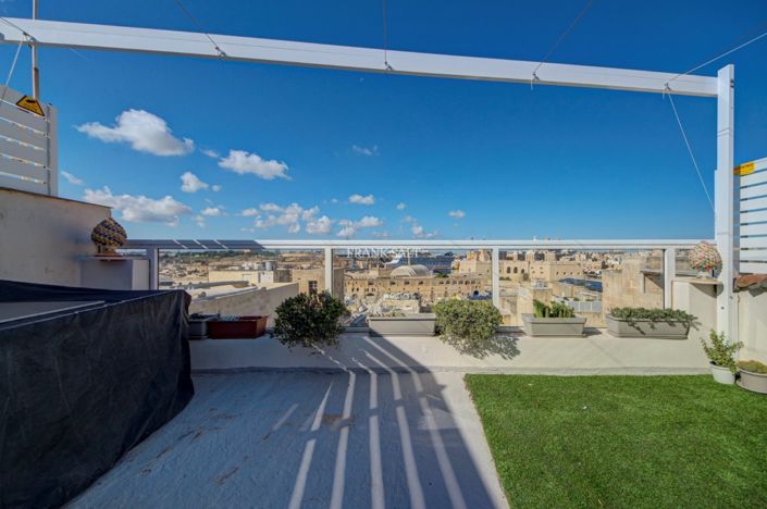 Image No.31-2 Bed Property for sale