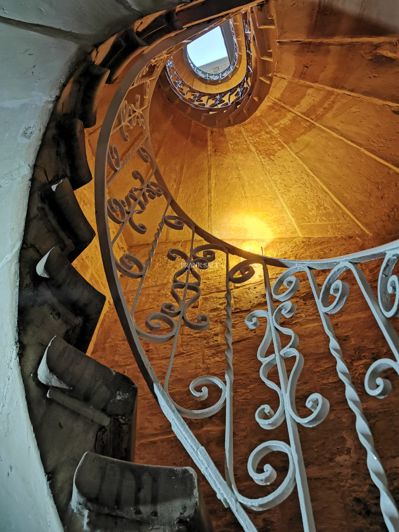 Image No.33-2 Bed Property for sale