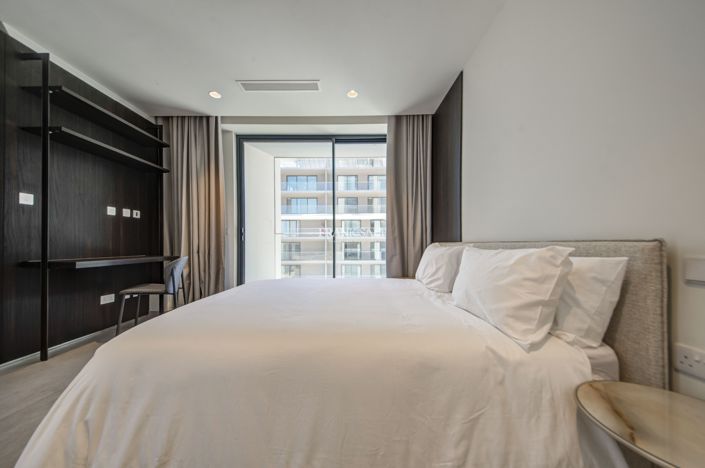 Image No.12-2 Bed Property for sale