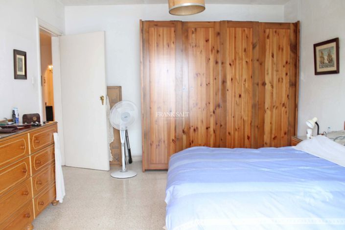 Image No.3-3 Bed Property for sale