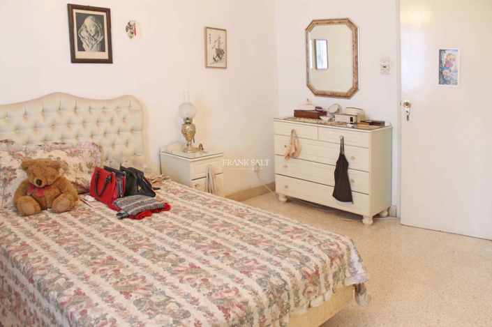 Image No.4-3 Bed Property for sale