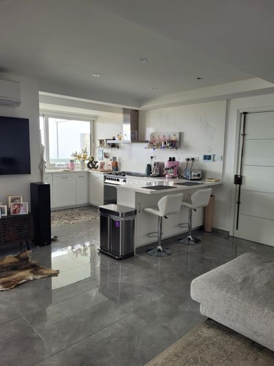 Image No.6-2 Bed Property for sale