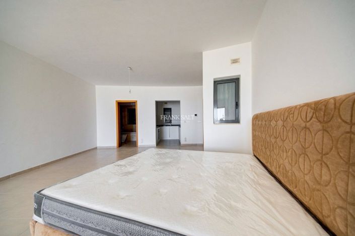 Image No.13-1 Bed Property for sale