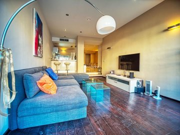 cfd480b1-d009-4c39-8c83-b3d027558174