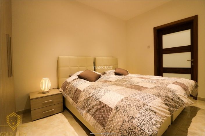 Image No.8-2 Bed Property for sale